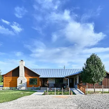 Gateway Gathering - House